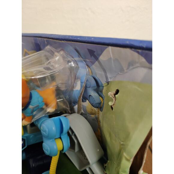 Phinny's Crane & Tank's Dump Truck NEW IN BOX - Picture 5 of 10